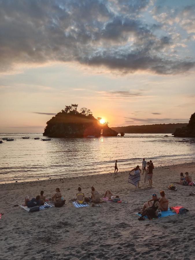 Griya Nusa Batununggul Exteriör bild